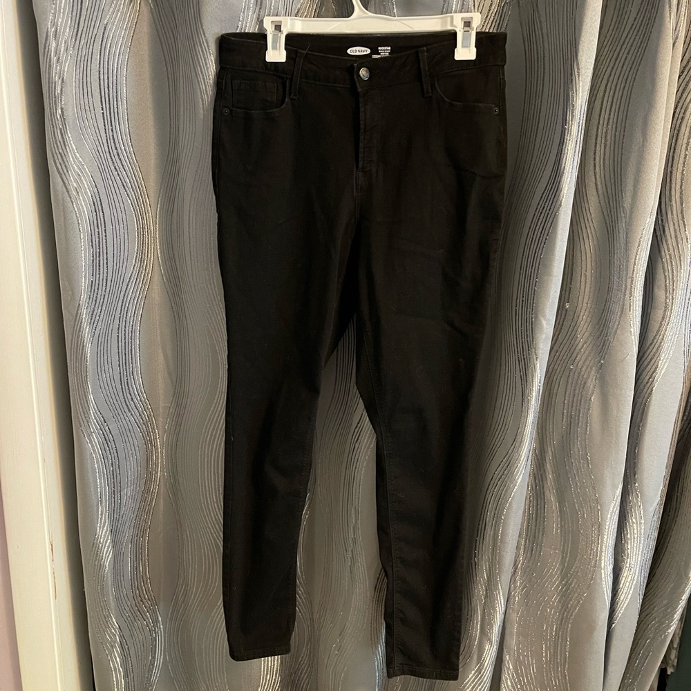 Old Navy Rockstar Super Skinny High Rise Jean
